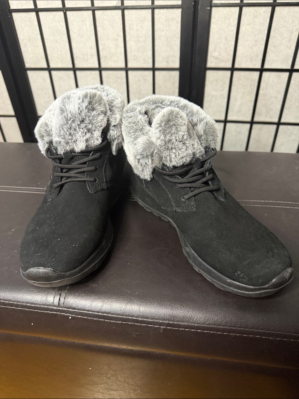 Women’s Faux Fur Booties from Skechers Size 7 in Black.